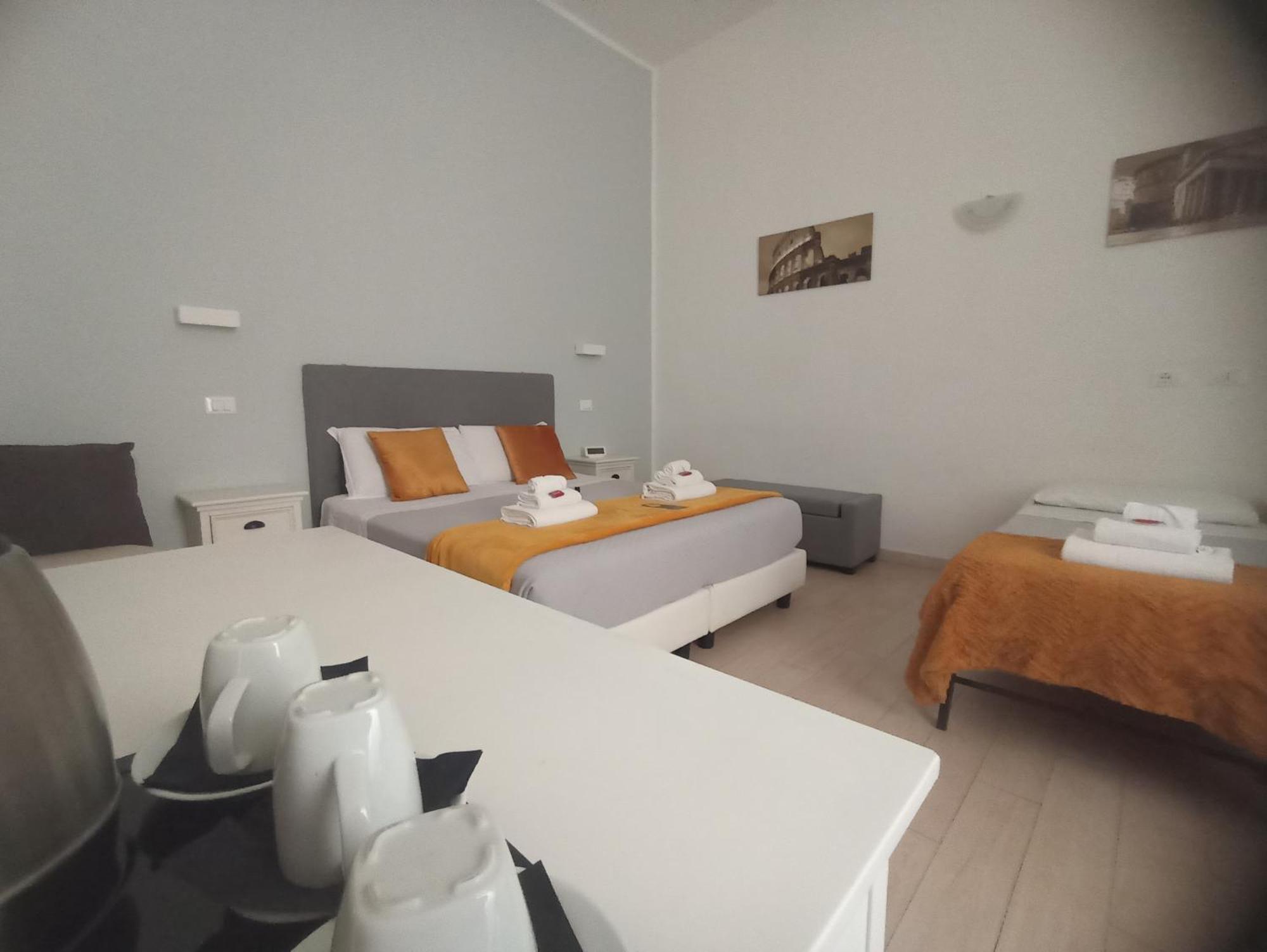Ad Cavour Luxury Rooms - By Ad Roma Buitenkant foto